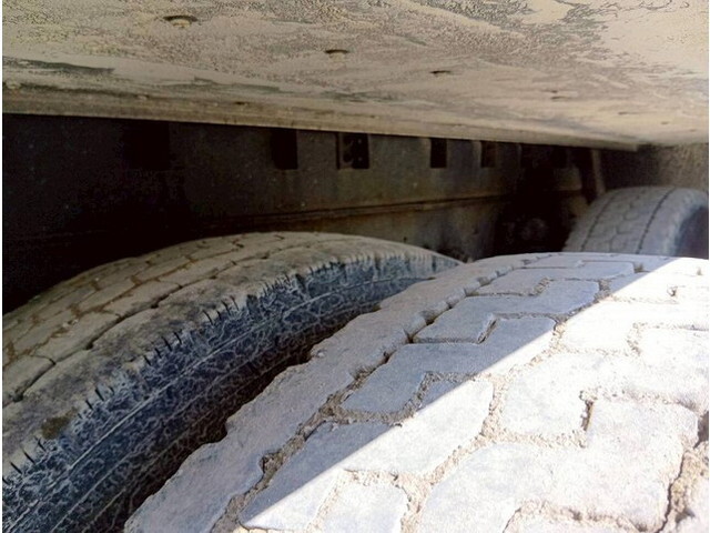 いすゞギガ冷凍車（冷蔵車）大型（10t）[写真31]