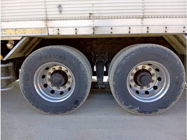 いすゞギガ冷凍車（冷蔵車）大型（10t）[写真33]