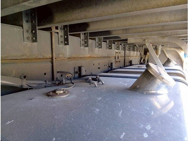 いすゞギガ冷凍車（冷蔵車）大型（10t）[写真35]