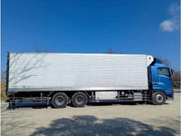 いすゞギガ冷凍車（冷蔵車）大型（10t）[写真04]