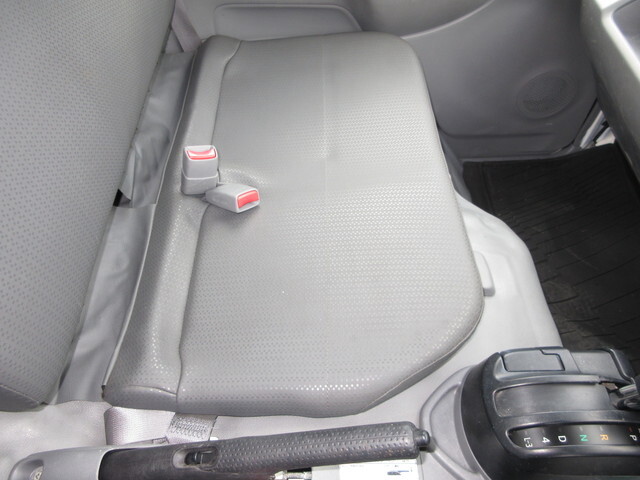 日野デュトロパネルバン小型（2t・3t）[写真17]