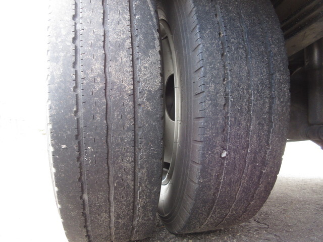 日野デュトロパネルバン小型（2t・3t）[写真37]