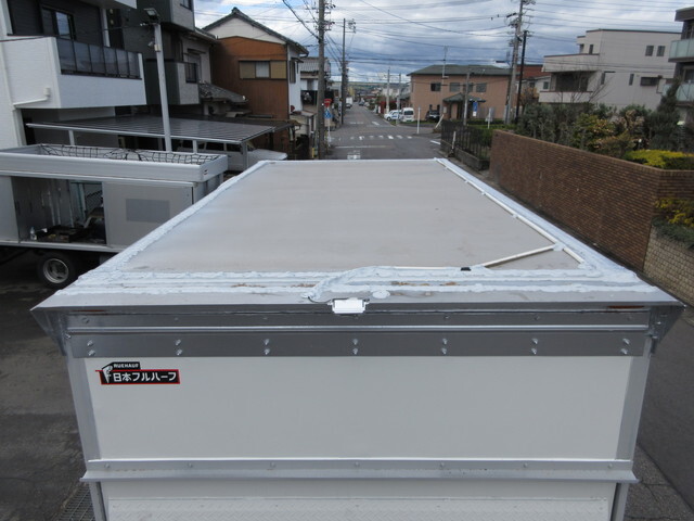 日野デュトロパネルバン小型（2t・3t）[写真40]