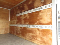 日野デュトロパネルバン小型（2t・3t）[写真10]