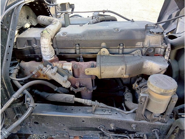 いすゞフォワードバキュームカー中型（4t）[写真18]