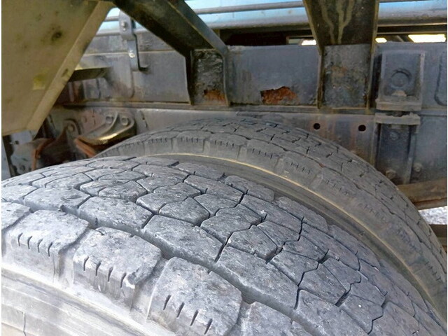 いすゞフォワードバキュームカー中型（4t）[写真22]