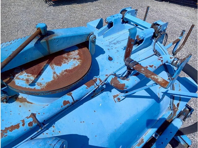 いすゞフォワードバキュームカー中型（4t）[写真23]