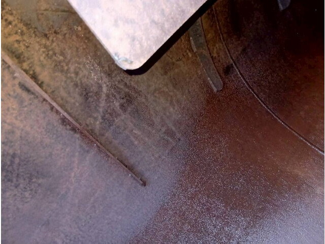 いすゞフォワードバキュームカー中型（4t）[写真30]