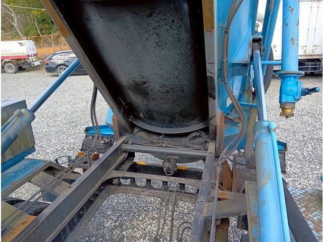 いすゞフォワードバキュームカー中型（4t）[写真33]