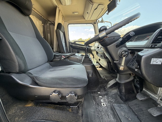 日野レンジャー冷凍車（冷蔵車）増トン（6t・8t）[写真31]