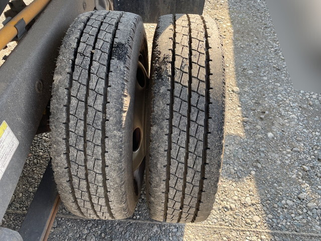 三菱ふそうキャンターダンプ小型（2t・3t）[写真19]