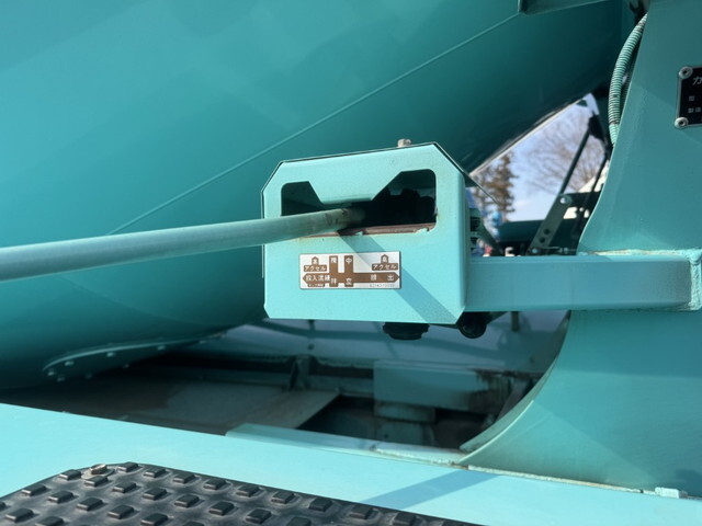 日野レンジャーミキサー車（コンクリートミキサー）増トン（6t・8t）[写真16]