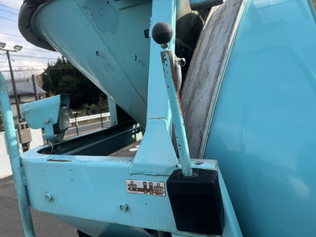 日野レンジャーミキサー車（コンクリートミキサー）増トン（6t・8t）[写真19]