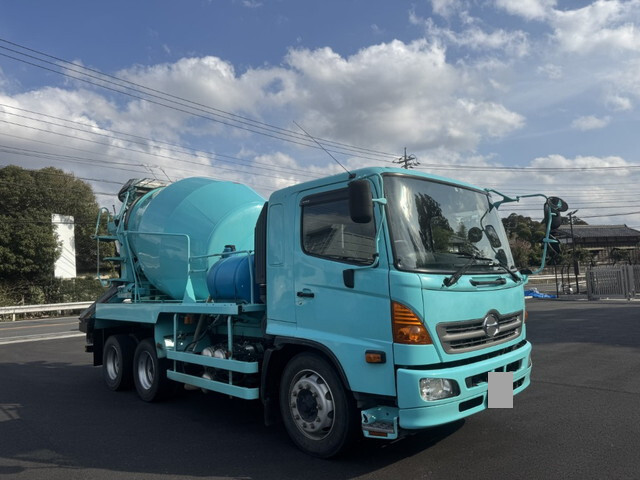 日野レンジャーミキサー車（コンクリートミキサー）増トン（6t・8t）[写真03]