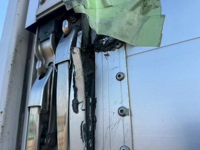 その他のメーカーその他の車種ウイングトレーラー大型（10t）[写真22]