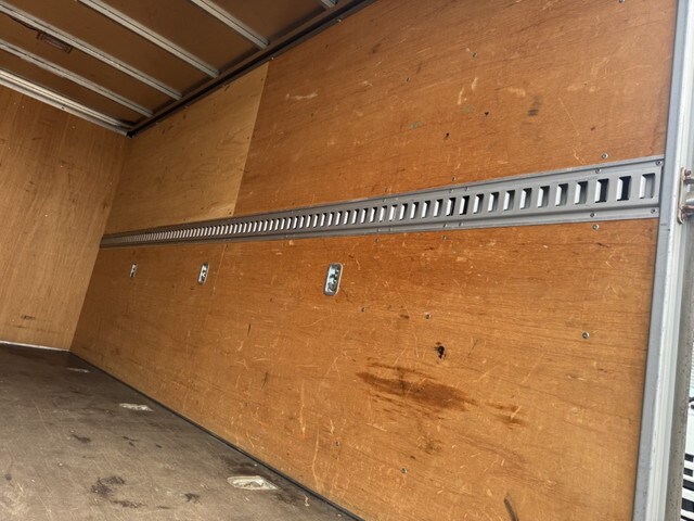 トヨタトヨエースパネルバン小型（2t・3t）[写真11]