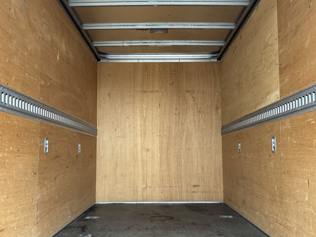 トヨタトヨエースパネルバン小型（2t・3t）[写真15]