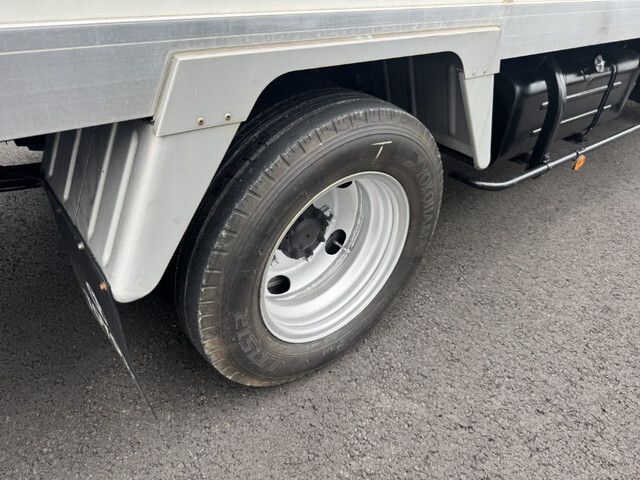 トヨタトヨエースパネルバン小型（2t・3t）[写真26]