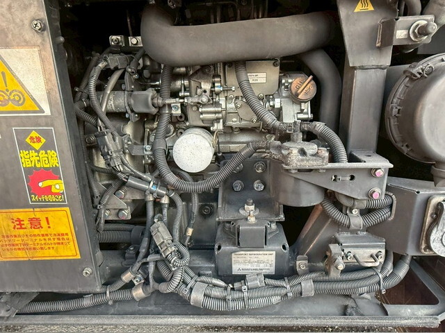 日野プロフィア冷凍車（冷蔵車）大型（10t）[写真19]