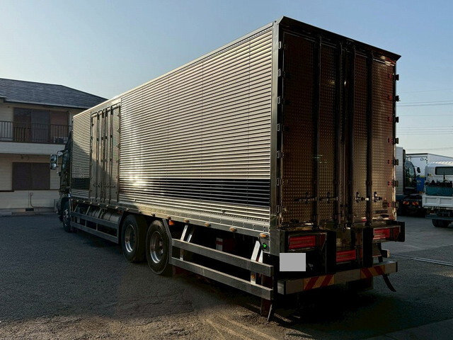 日野プロフィア冷凍車（冷蔵車）大型（10t）[写真02]