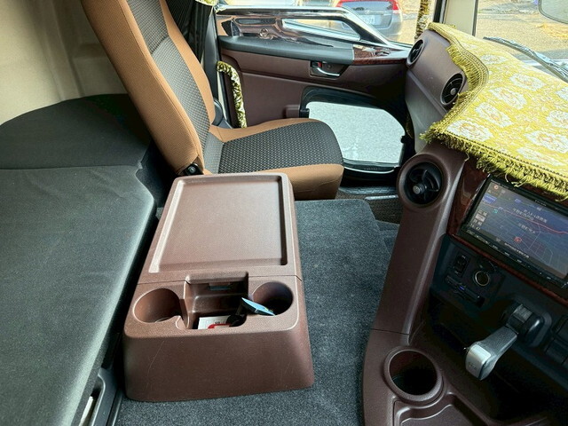 日野プロフィア冷凍車（冷蔵車）大型（10t）[写真31]