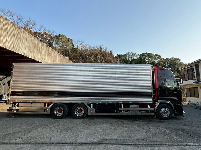 日野プロフィア冷凍車（冷蔵車）大型（10t）[写真06]