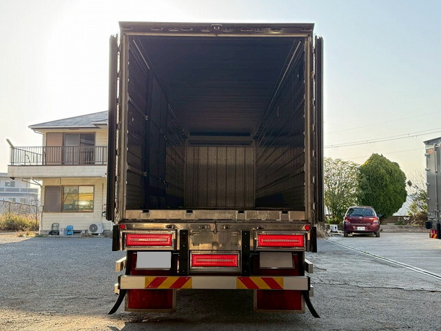 日野プロフィア冷凍車（冷蔵車）大型（10t）[写真08]