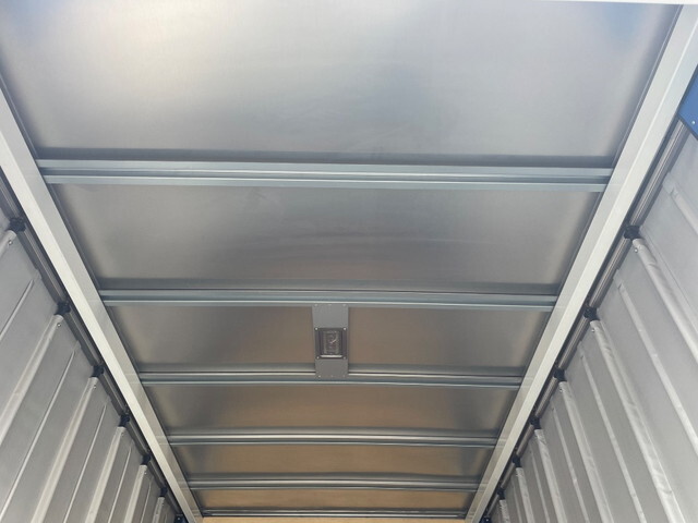 いすゞエルフカーテン車小型（2t・3t）[写真11]