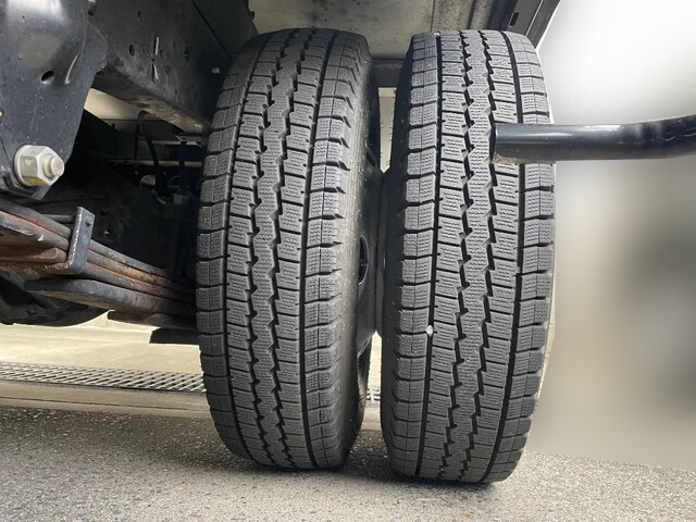 いすゞエルフカーテン車小型（2t・3t）[写真16]