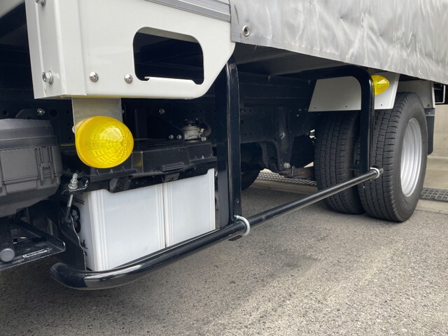 いすゞエルフカーテン車小型（2t・3t）[写真17]