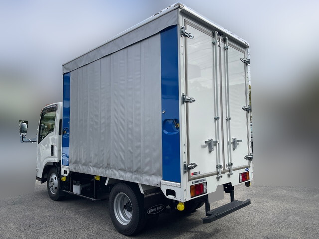 いすゞエルフカーテン車小型（2t・3t）[写真02]