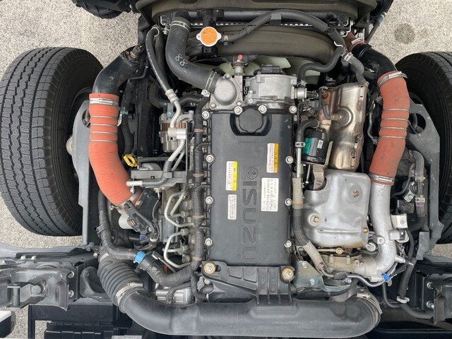 いすゞエルフカーテン車小型（2t・3t）[写真22]