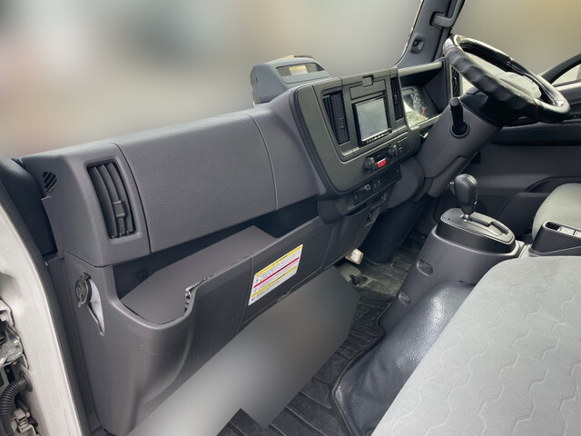 いすゞエルフカーテン車小型（2t・3t）[写真25]