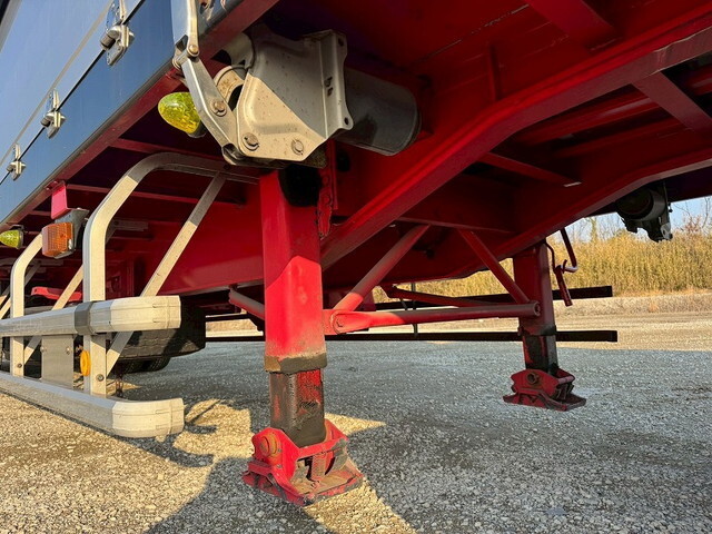 日本フルハーフその他の車種ウイングトレーラー大型（10t）[写真18]