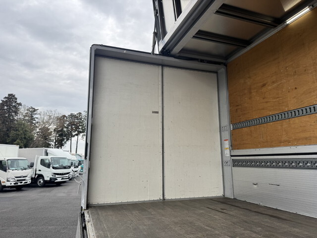 日野レンジャーアルミウイング中型（4t）[写真11]