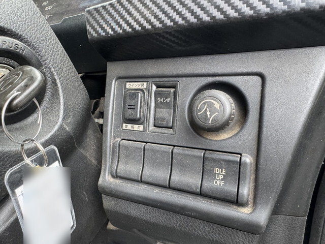 日野レンジャーアルミウイング中型（4t）[写真32]