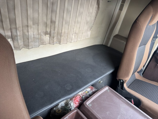 日野レンジャーアルミウイング中型（4t）[写真37]