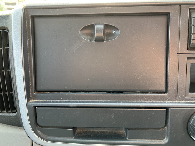 三菱ふそうキャンター平ボディ小型（2t・3t）[写真37]