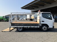 三菱ふそうキャンター平ボディ小型（2t・3t）[写真09]