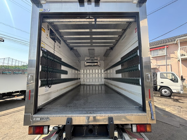 いすゞエルフ冷凍車（冷蔵車）小型（2t・3t）[写真11]