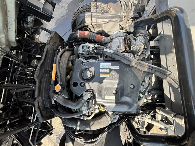 いすゞエルフ冷凍車（冷蔵車）小型（2t・3t）[写真26]