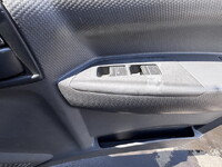 いすゞエルフ冷凍車（冷蔵車）小型（2t・3t）[写真29]