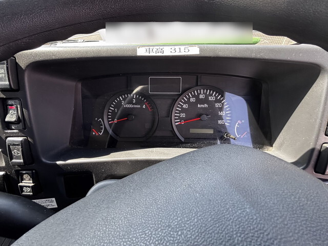 いすゞエルフ冷凍車（冷蔵車）小型（2t・3t）[写真32]