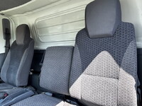 いすゞエルフ冷凍車（冷蔵車）小型（2t・3t）[写真40]