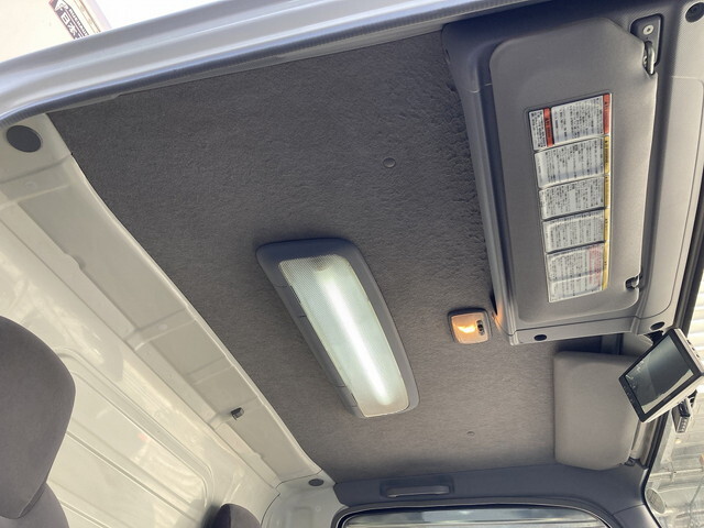 いすゞエルフパネルバン小型（2t・3t）[写真18]