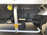 いすゞエルフパネルバン小型（2t・3t）[写真32]