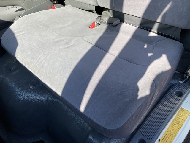 いすゞエルフパネルバン小型（2t・3t）[写真38]