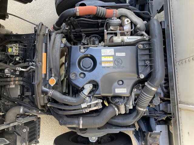 いすゞエルフパネルバン小型（2t・3t）[写真07]