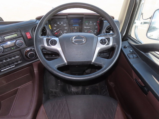 日野プロフィアアルミウイング大型（10t）[写真22]