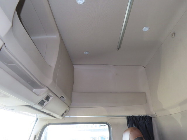 日野プロフィアアルミウイング大型（10t）[写真23]